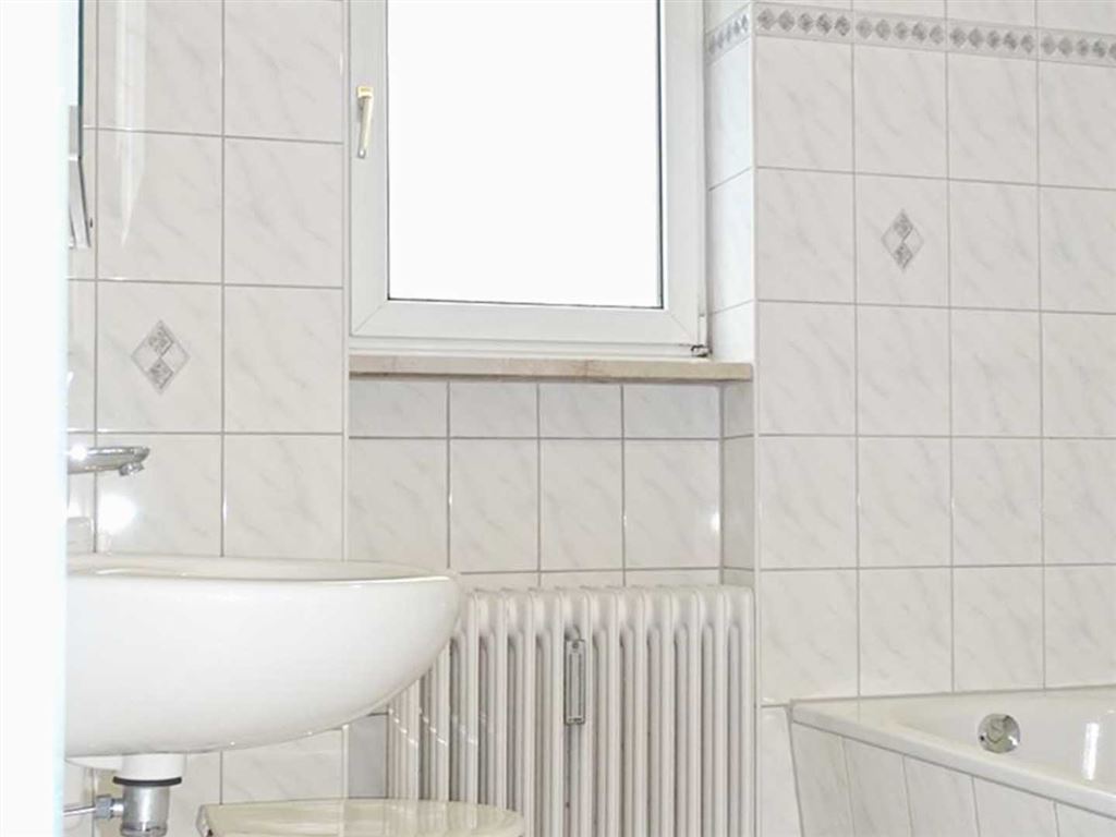 Bad mit Wanne