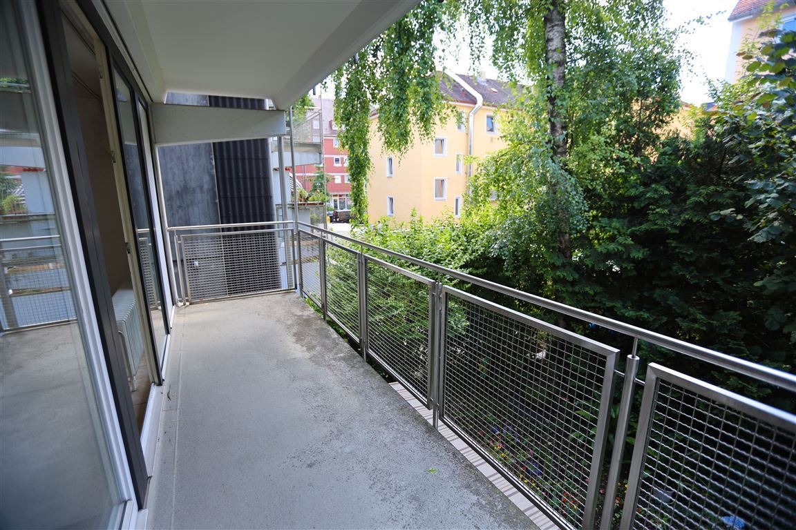 Balkon Zi. 1 + 2
