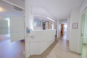 Flur mit Empfang
