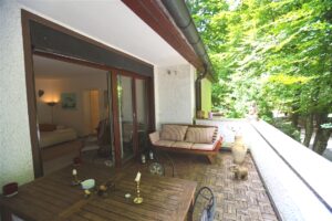 gr. Balkon vom Wohnzimmer