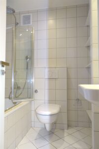 Bad mit Wanne