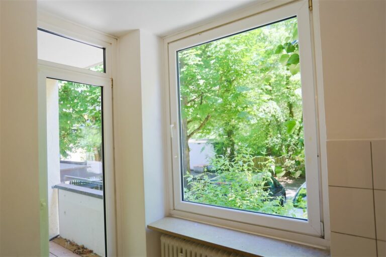 Zugang zur Loggia von Küche