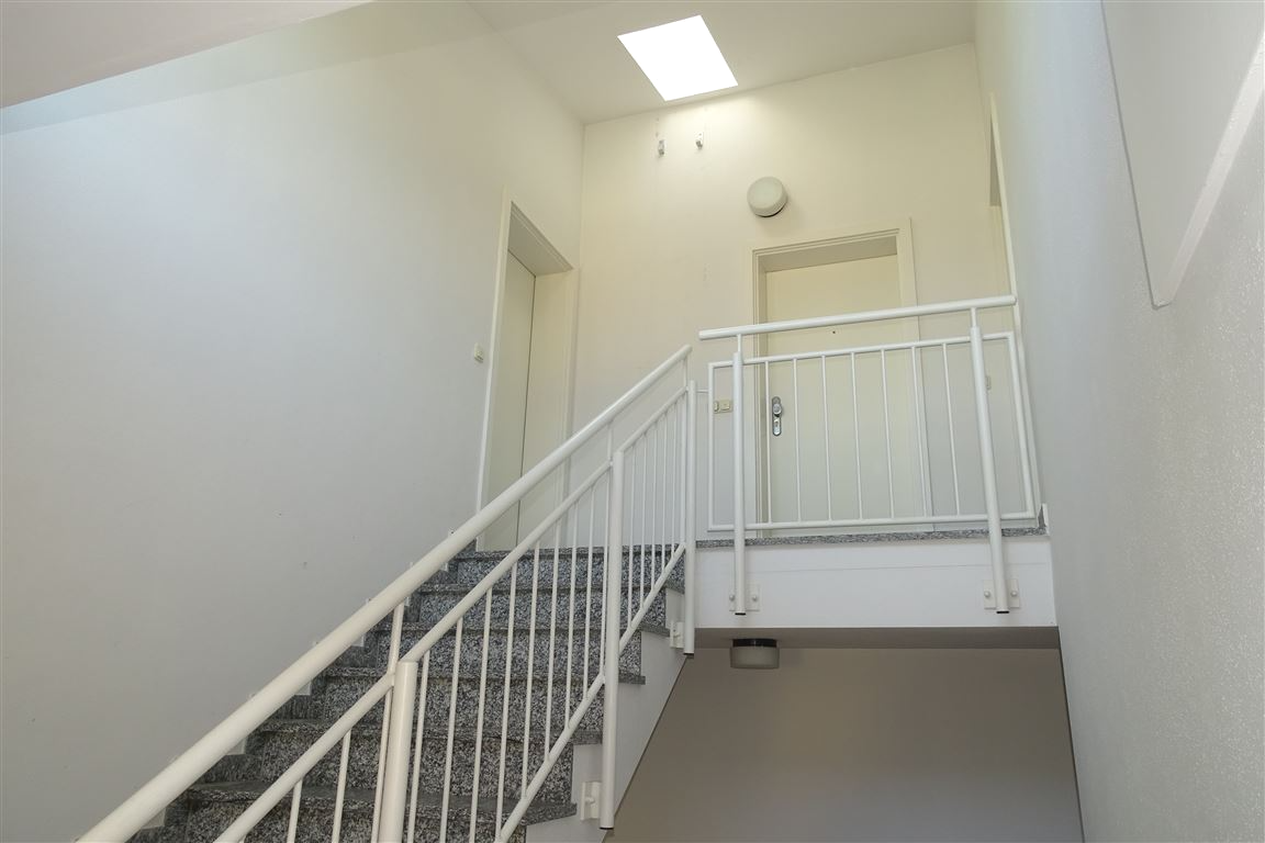 Treppenhaus mit Whg.-Zugang