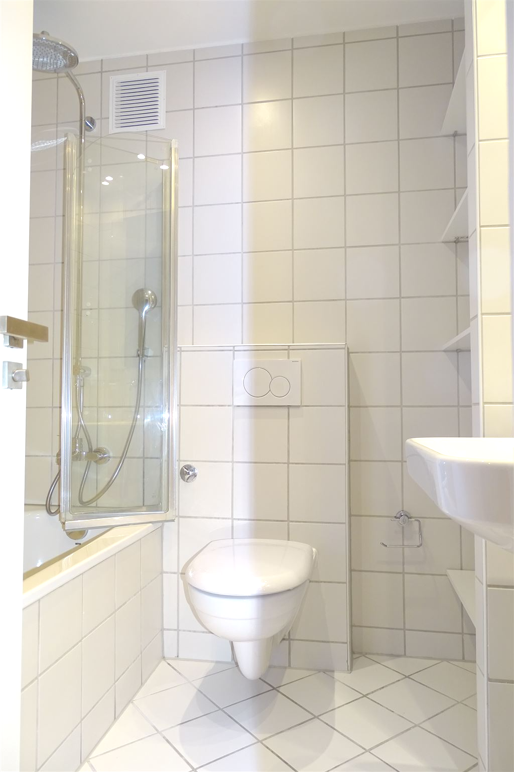Bad mit Wanne