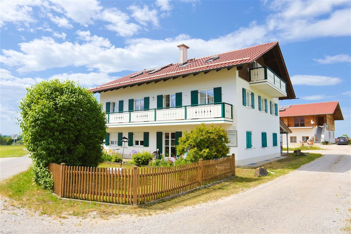 Hausansicht von der Straße