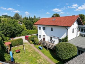 Wohnung mit Erker I OG