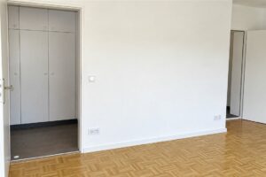 Schlafzi. mit Ankleide u. Bad