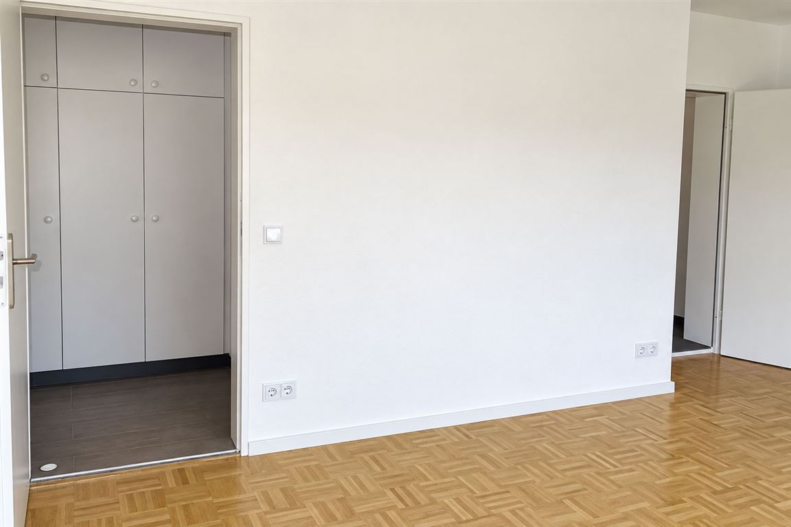Schlafzi. mit Ankleide u. Bad